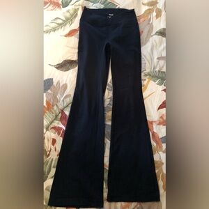 TNA Aritzia Black High-Waisted Leggings, size XS